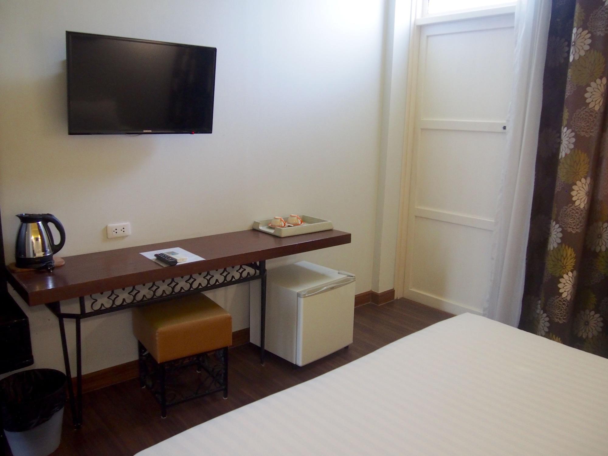 Retroasis Hotel Банкок Екстериор снимка