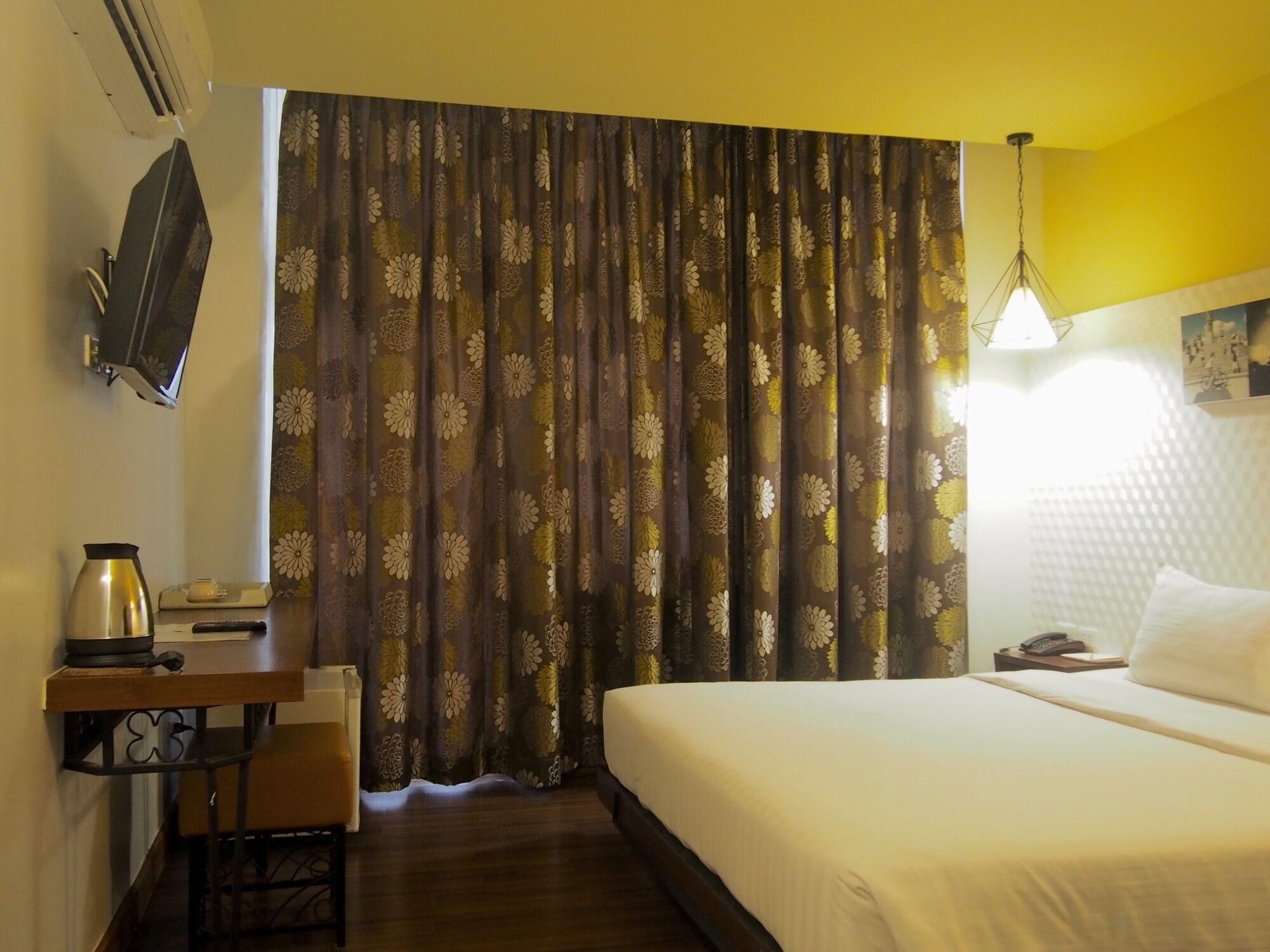 Retroasis Hotel Банкок Екстериор снимка